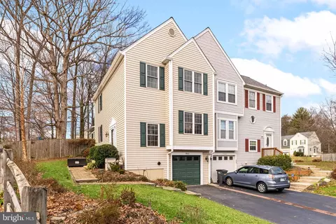 7932 Gambrill Ct, Springfield, VA 22153