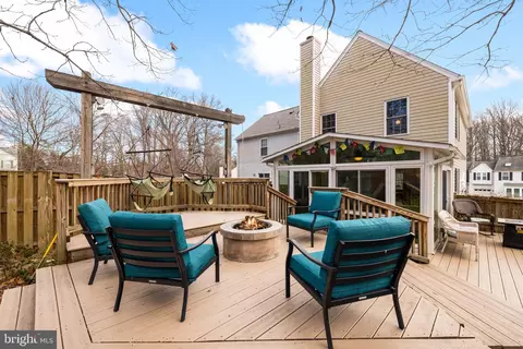 Exterior - 7932 Gambrill Ct, Springfield, VA 22153 photo 8 of 19
