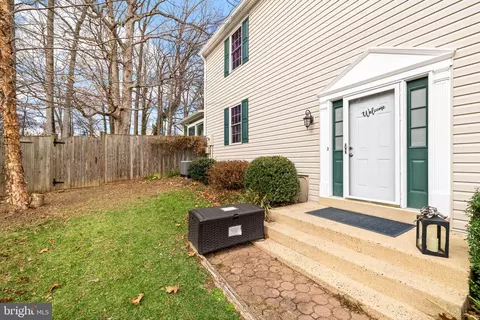 Exterior - 7932 Gambrill Ct, Springfield, VA 22153 photo 17 of 19