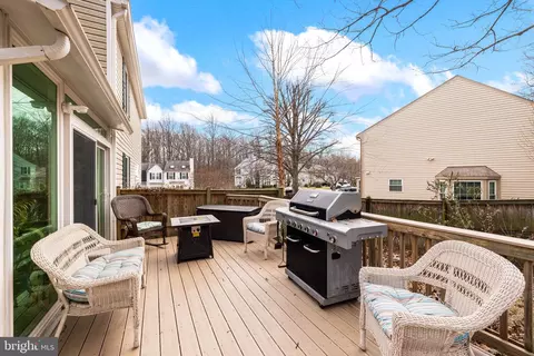 Exterior - 7932 Gambrill Ct, Springfield, VA 22153 photo 6 of 19