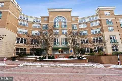 12001 Market St #332, Reston, VA 20190