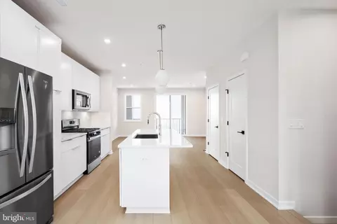 4767 Sully Point Ln, Chantilly, VA 20151 photo 3