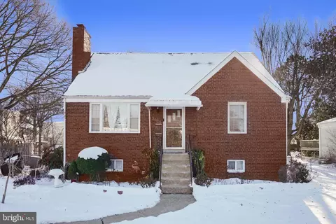 3435 Payne St, Falls Church, VA 22041