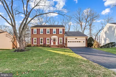 3122 Hannahs Pond Ln, Herndon, VA 20171