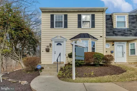 6001 Sweet Dale Ct, Springfield, VA 22152