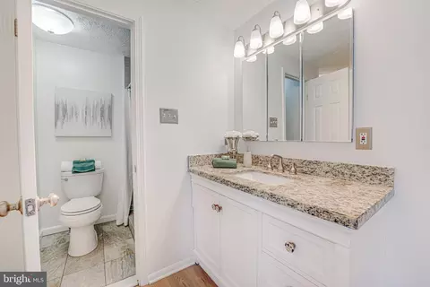 Bath - 8906 Gutman Ct, Springfield, VA 22153 photo 2 of 5
