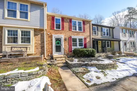 Exterior - 8906 Gutman Ct, Springfield, VA 22153 photo 6 of 6