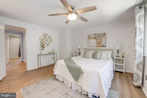 Bedroom - 8906 Gutman Ct, Springfield, VA 22153 photo 3 of 4