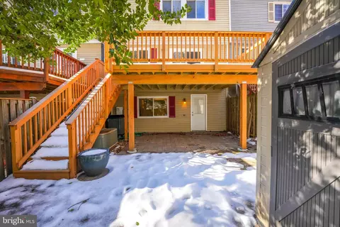 Exterior - 8906 Gutman Ct, Springfield, VA 22153 photo 4 of 6