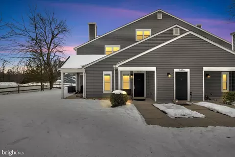 5838 Orchard Hill Ct, Clifton, VA 20124
