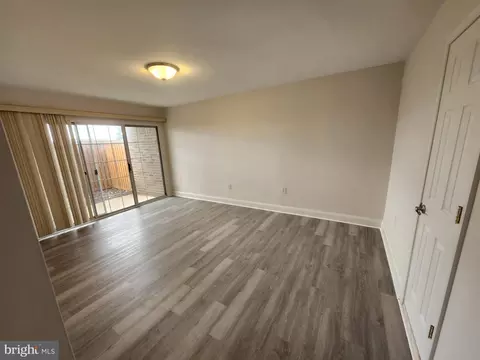 Living - 1900 Wilson Ln #T2, Mclean, VA 22102 photo 4 of 4