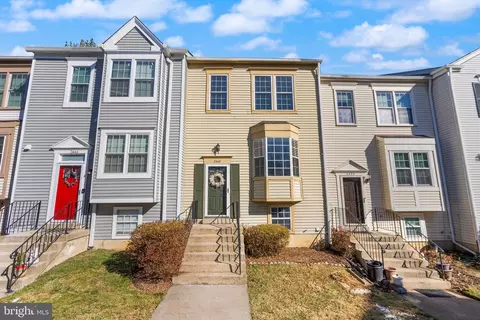 2448 Ridgehampton Ct, Reston, VA 20191