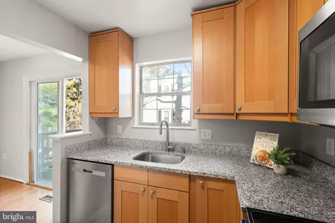 2448 Ridgehampton Ct, Reston, VA 20191 photo 10