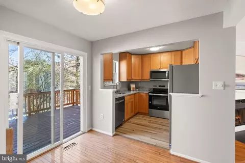 2448 Ridgehampton Ct, Reston, VA 20191 photo 11
