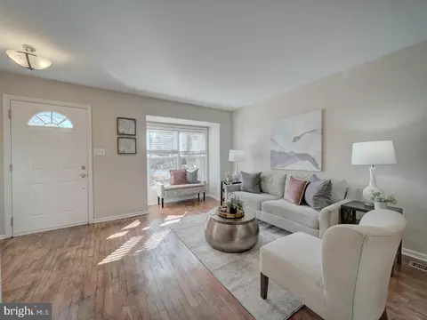 7496 Laurel Oak Ct, Springfield, VA 22153 photo 9