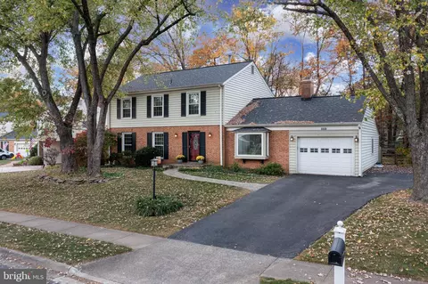 5402 Francy Adams Ct, Fairfax, VA 22032
