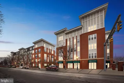 2665 Prosperity Ave #412, Fairfax, VA 22031