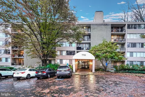 7753 Patriot Dr #4, Annandale, VA 22003