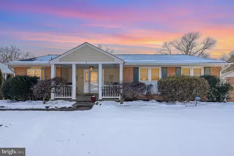 5225 Portsmouth Rd, Fairfax, VA 22032