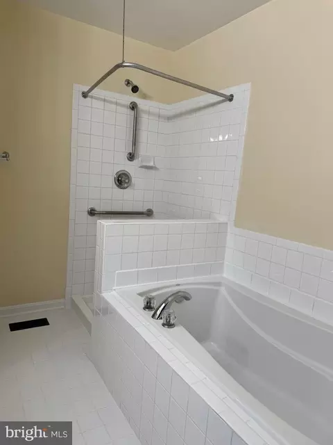 2489 Quick St #101, Herndon, VA 20171 photo 25