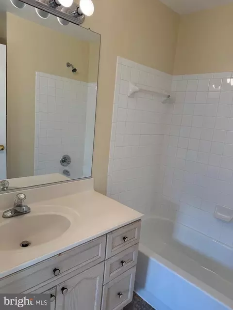 2489 Quick St #101, Herndon, VA 20171 photo 28
