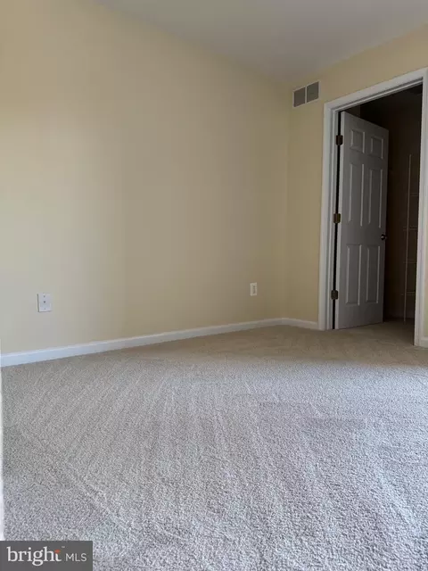 2489 Quick St #101, Herndon, VA 20171 photo 27