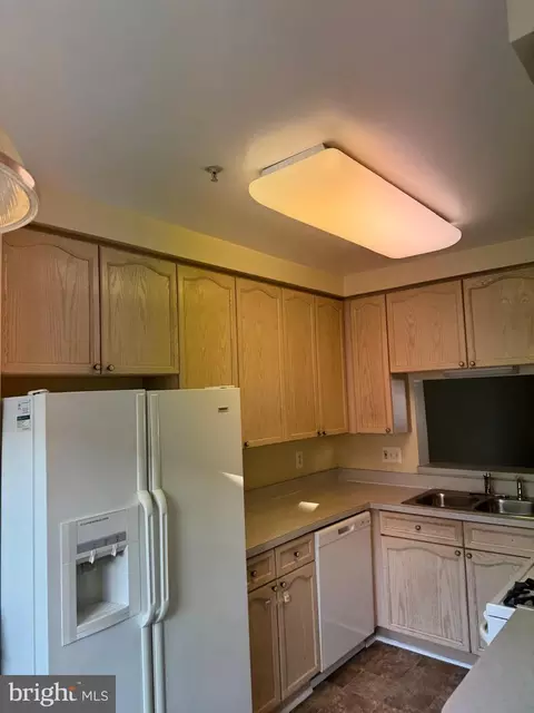 2489 Quick St #101, Herndon, VA 20171 photo 13
