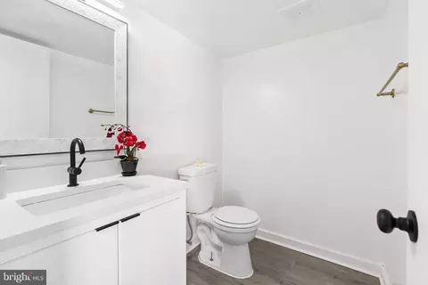 2341 Emerald Heights Ct, Reston, VA 20191 photo 18