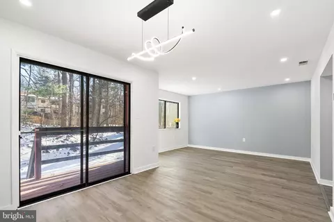 2341 Emerald Heights Ct, Reston, VA 20191 photo 10