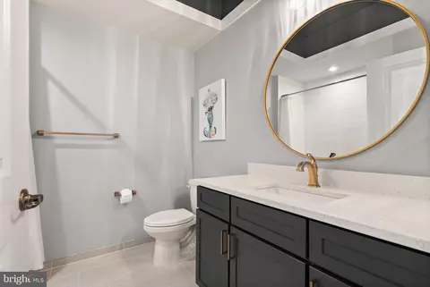 Bath - 9321 Quadrangle St, Lorton, VA 22079 photo 3 of 5