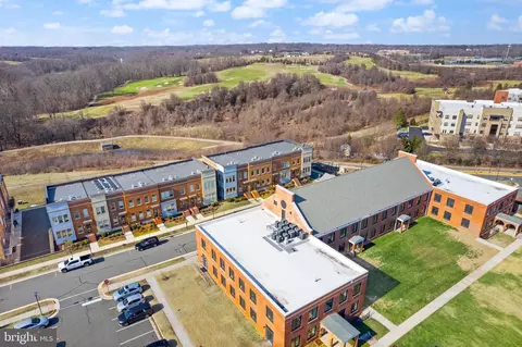 View/Area - 9321 Quadrangle St, Lorton, VA 22079 photo 4 of 7
