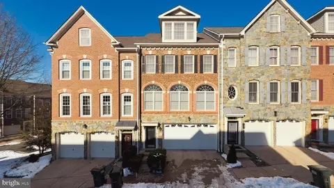 11454 Log Ridge Dr, Fairfax, VA 22030