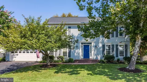 14800 Hunting Path Pl, Centreville, VA 20120