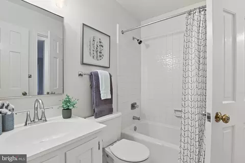 7008 Green Oak Dr, Mclean, VA 22101 photo 30