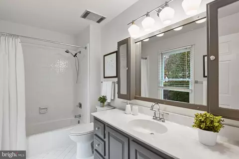 7008 Green Oak Dr, Mclean, VA 22101 photo 36