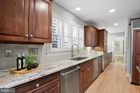 7008 Green Oak Dr, Mclean, VA 22101 photo 21