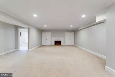 7008 Green Oak Dr, Mclean, VA 22101 photo 38