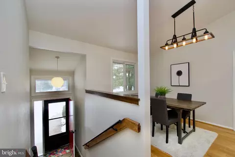 10919 Howland Dr, Reston, VA 20191 photo 9