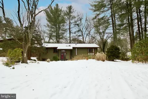 10919 Howland Dr, Reston, VA 20191 photo 4