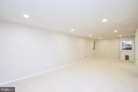 10919 Howland Dr, Reston, VA 20191 photo 34
