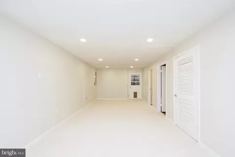 10919 Howland Dr, Reston, VA 20191 photo 35