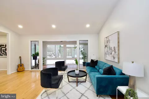 10919 Howland Dr, Reston, VA 20191 photo 10