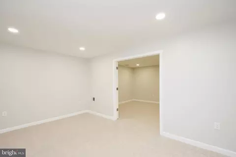 10919 Howland Dr, Reston, VA 20191 photo 40