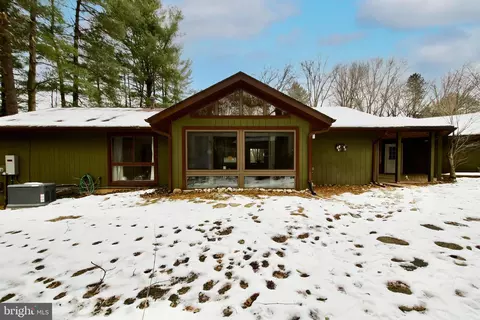 10919 Howland Dr, Reston, VA 20191 photo 2