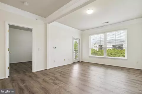 Living - 1600 Spring Gate Dr #2408, Mclean, VA 22102 photo 4 of 4