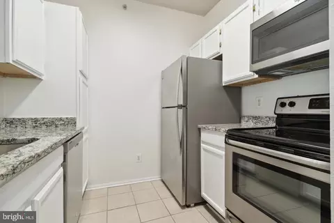 Kitchen - 1600 Spring Gate Dr #2408, Mclean, VA 22102 photo 2 of 2