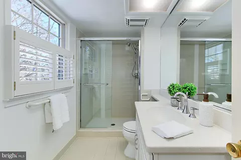 Bath - 6703 Doane Ave, Springfield, VA 22152 photo 1 of 3