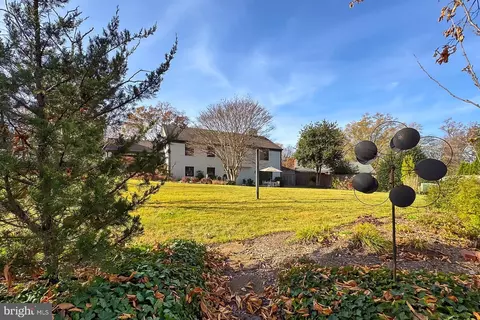 Exterior - 6703 Doane Ave, Springfield, VA 22152 photo 15 of 19