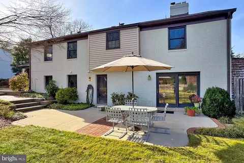 Exterior - 6703 Doane Ave, Springfield, VA 22152 photo 5 of 19