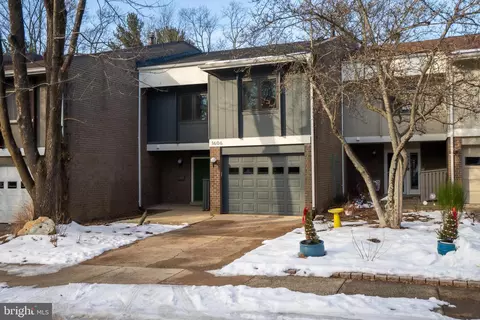 1606 Greenbriar Ct, Reston, VA 20190 photo 3